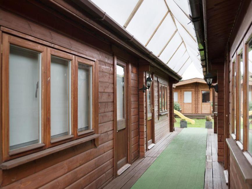 The White House Guest House Slough Exterior foto